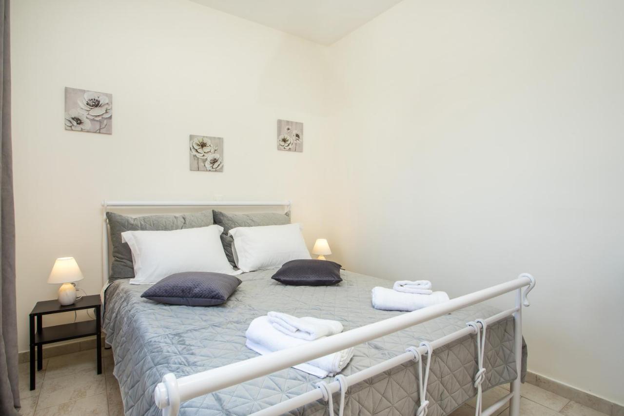 Economisa Apartments イアリソス エクステリア 写真