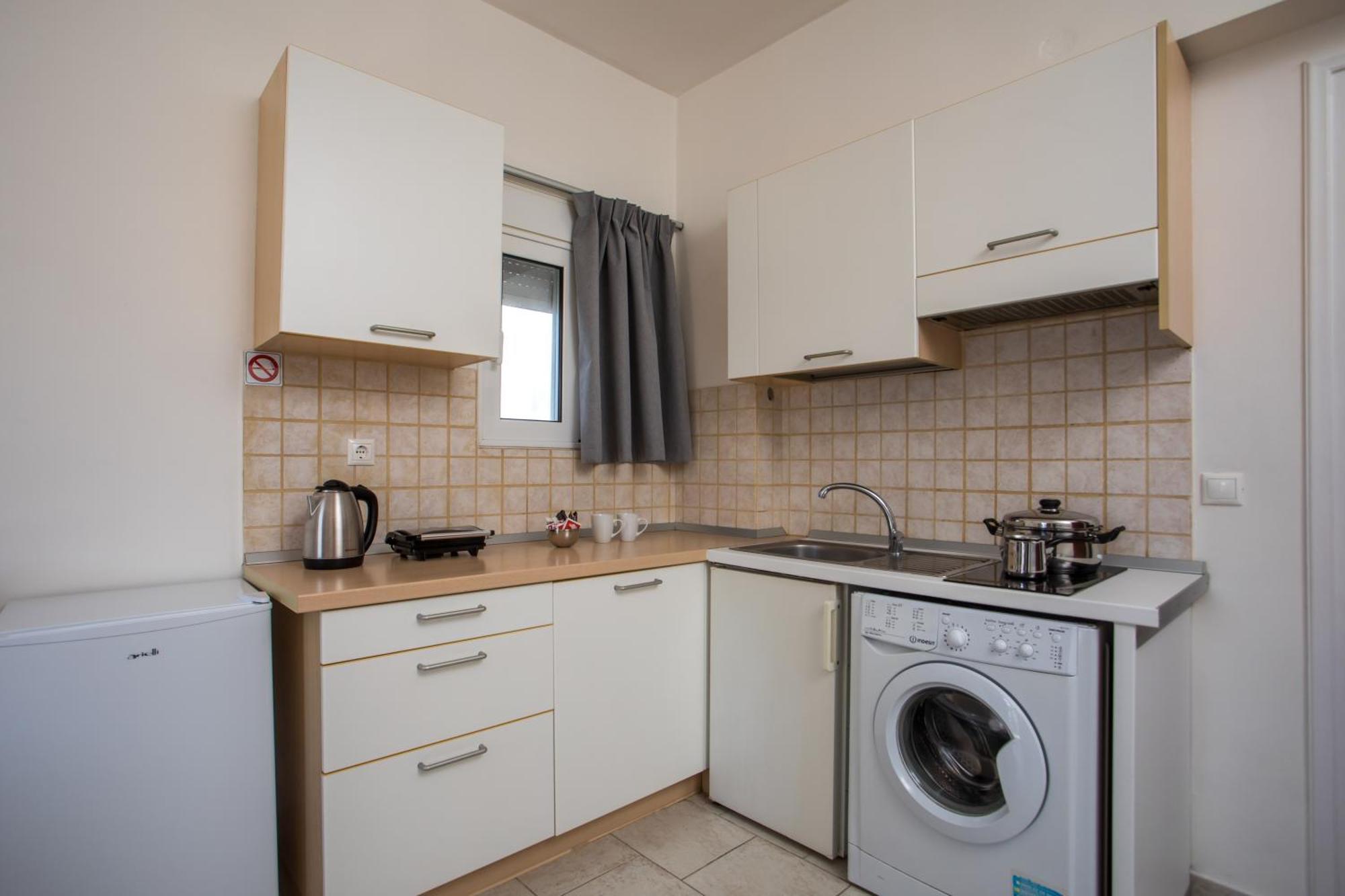 Economisa Apartments イアリソス エクステリア 写真